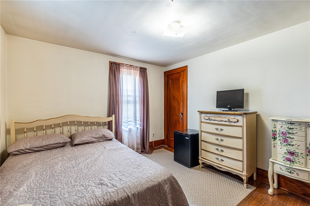 53 Warsaw Street Rochester, NY 14621 - Photo 31 of 40