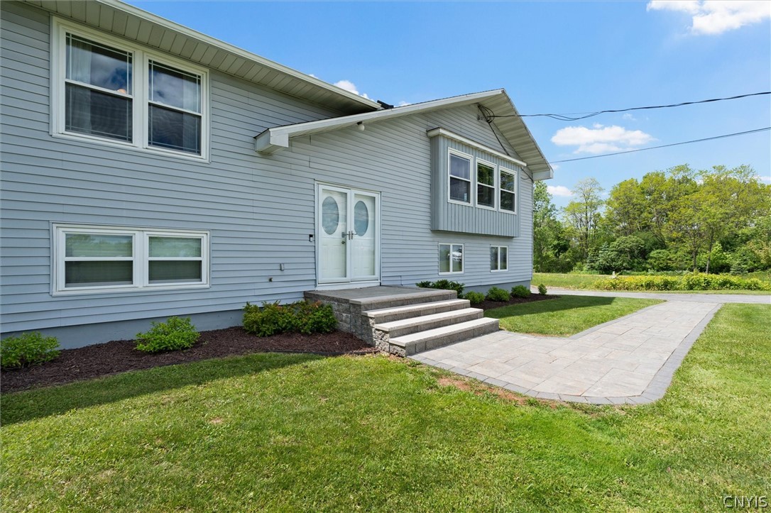 4557 Abbey Road Onondaga, NY 13215 - Photo 7 of 47