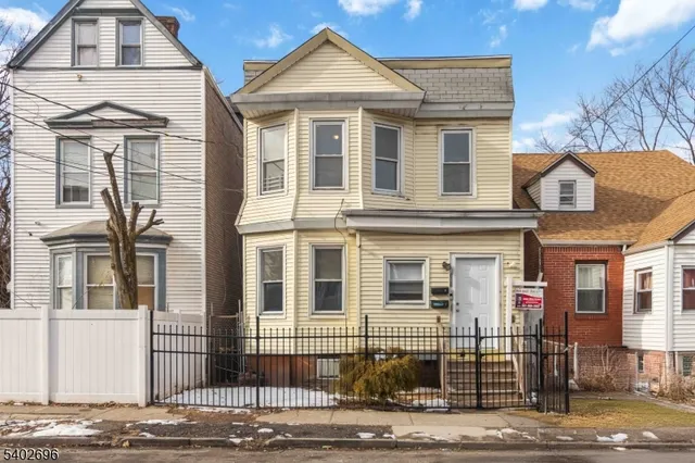 $549,000 | 753 South 20th Street, Newark, NJ 07103