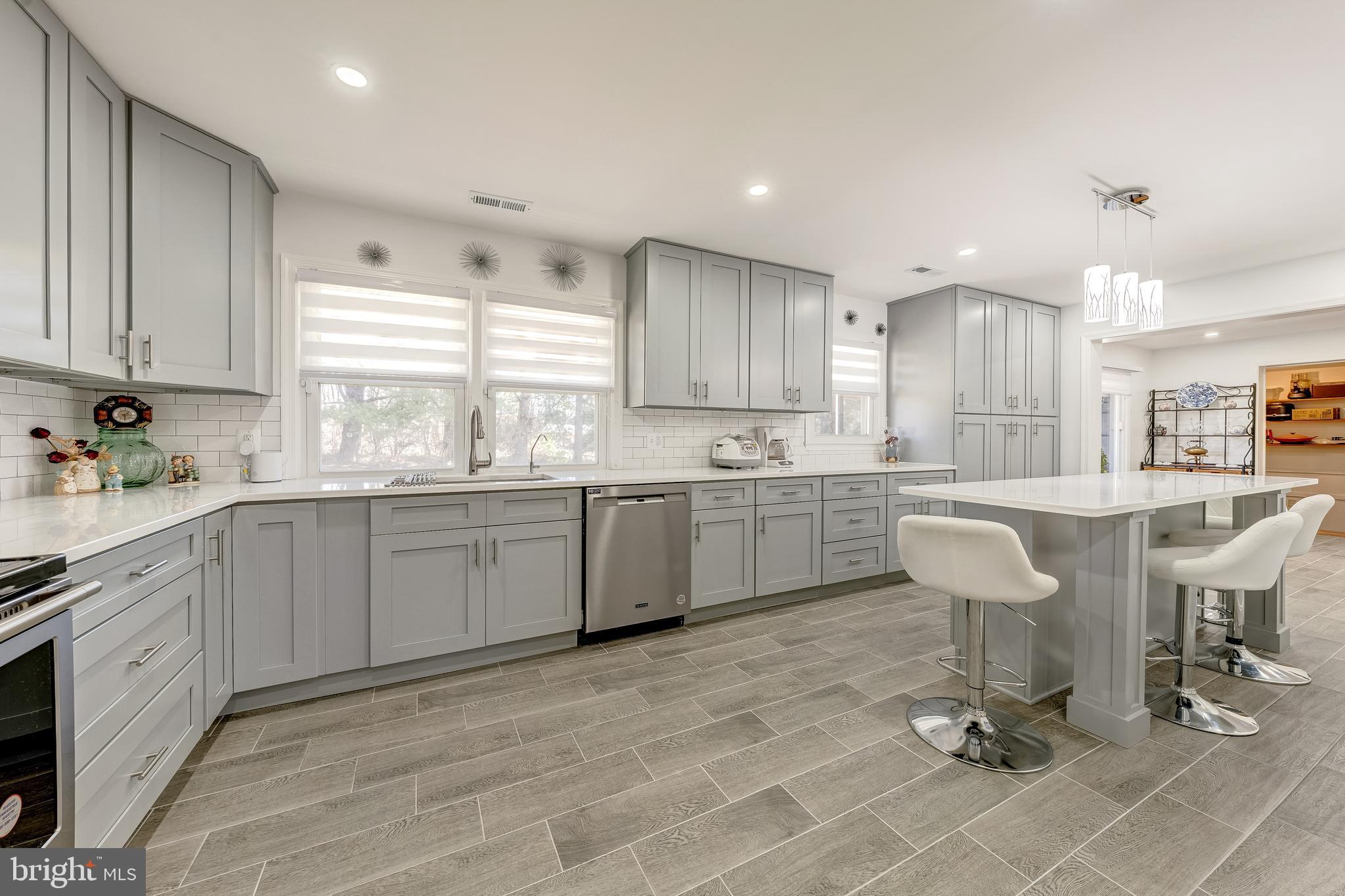 6017 Wheeler Lane Broad Run, VA 20137 - Photo 11 of 45