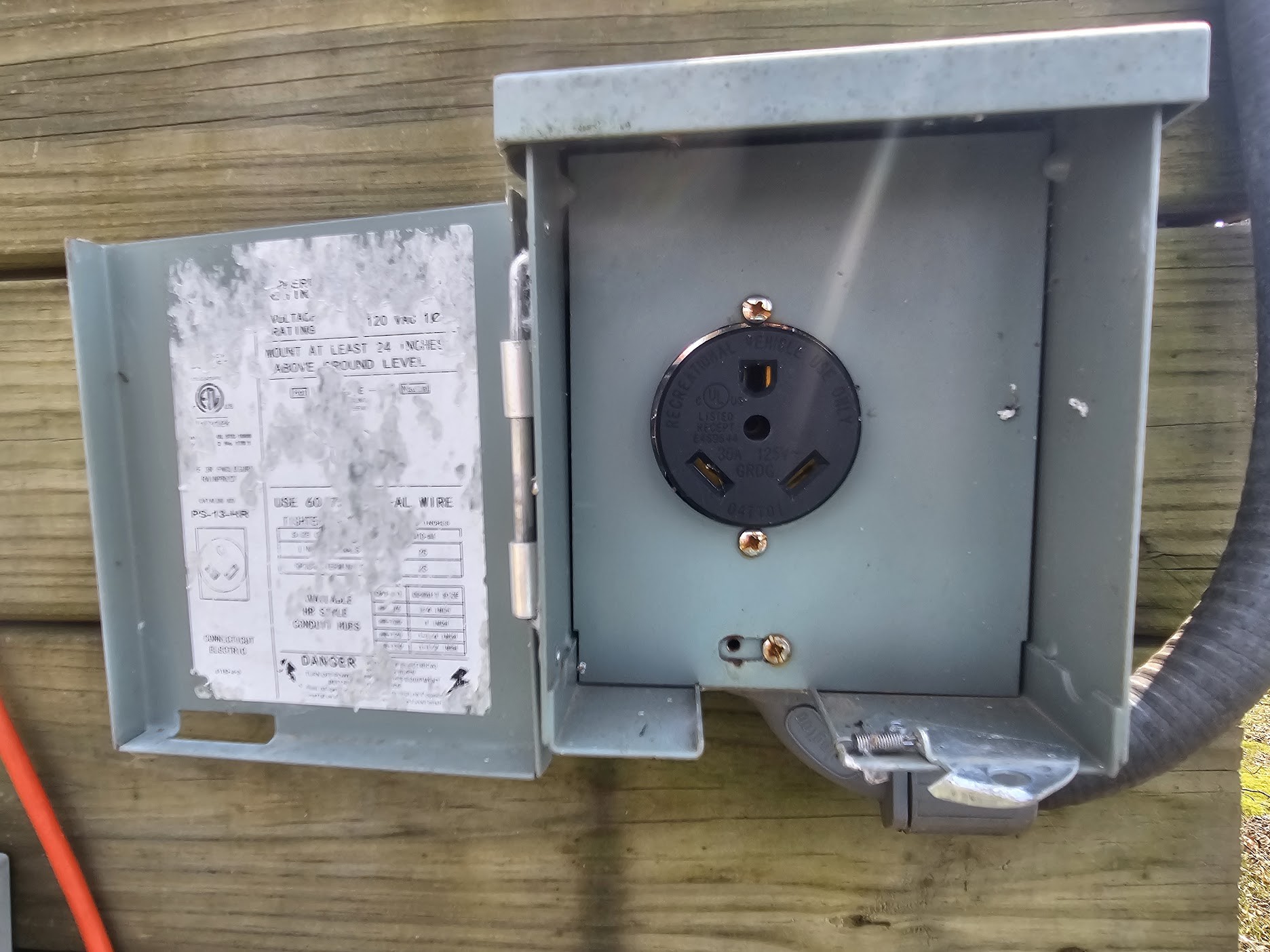 2615 Col James Hardin Road Clifton, TN 38425 - Photo 15 of 19 a view of living room