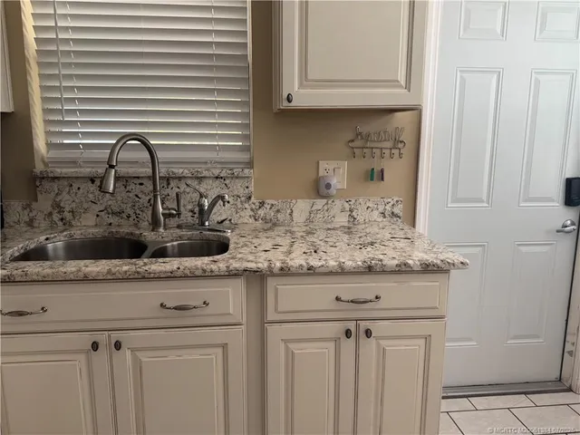 $285,000 | 1005 Northwest 5th Street, Okeechobee, FL 34972