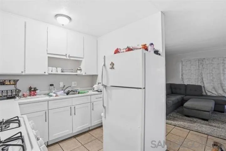 829 Grand Avenue Spring Valley, CA 91977 - Photo 11 of 19