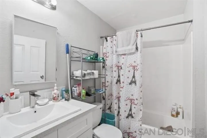 829 Grand Avenue Spring Valley, CA 91977 - Photo 13 of 19