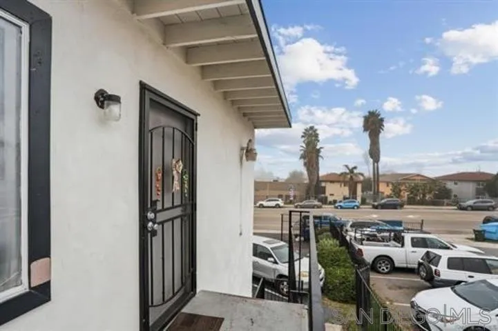 829 Grand Avenue Spring Valley, CA 91977 - Photo 5 of 19