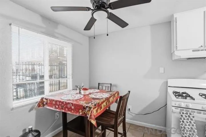 829 Grand Avenue Spring Valley, CA 91977 - Photo 9 of 19