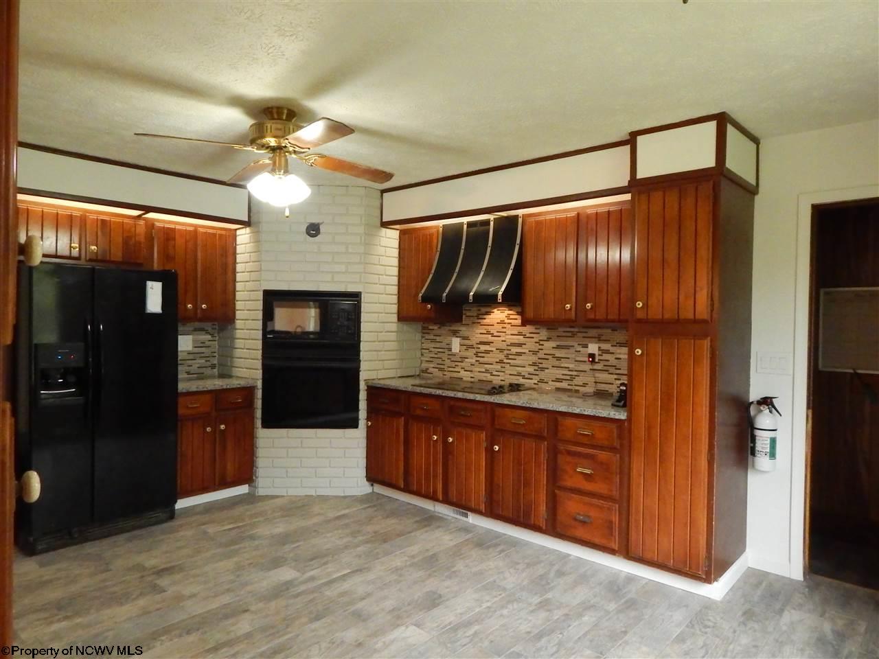 297 River Run Road Fairmont, WV 26554 - Photo 5 of 20 Gallery Image 5
