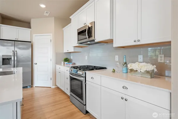 $649,999 | 4207 Nettle Drive Southeast, Unit 79, Port Orchard, WA 98366