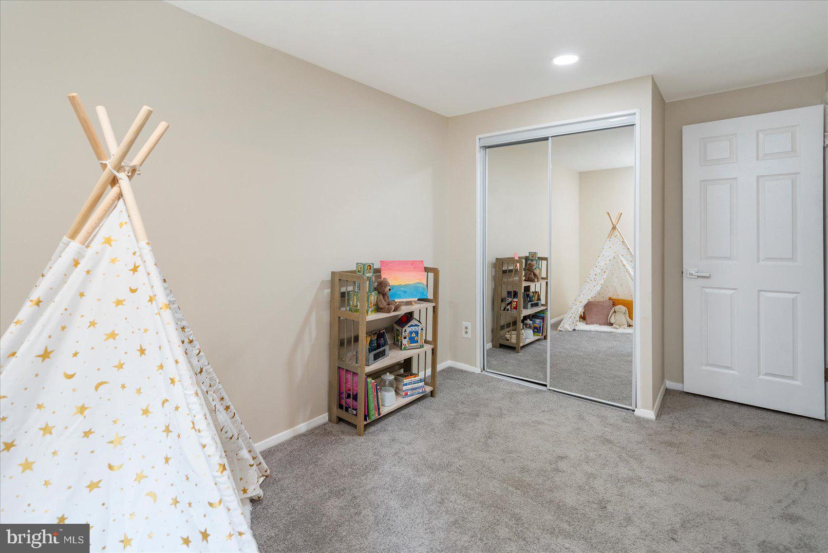 8913 Footed Ridge Columbia, MD 21045 - Photo 29 of 46 Gallery Image 29