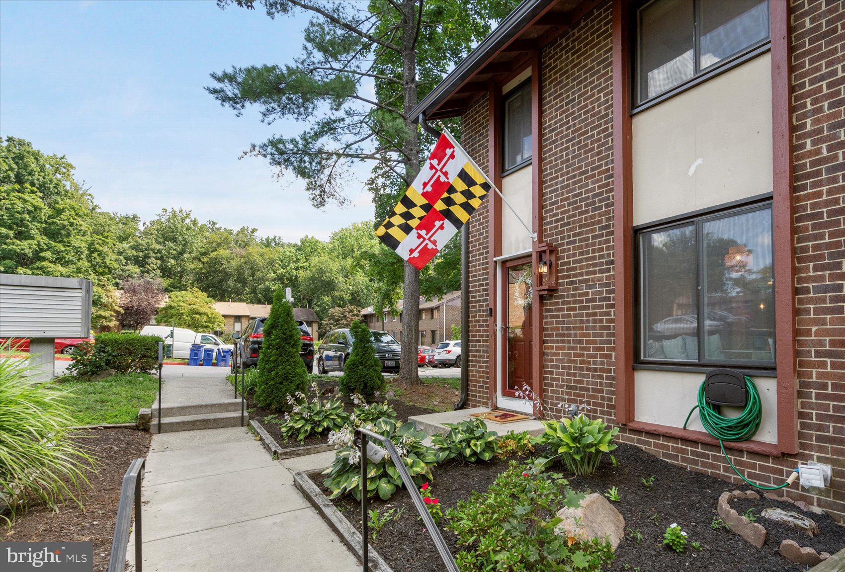 8913 Footed Ridge Columbia, MD 21045 - Photo 3 of 46 Gallery Image 3