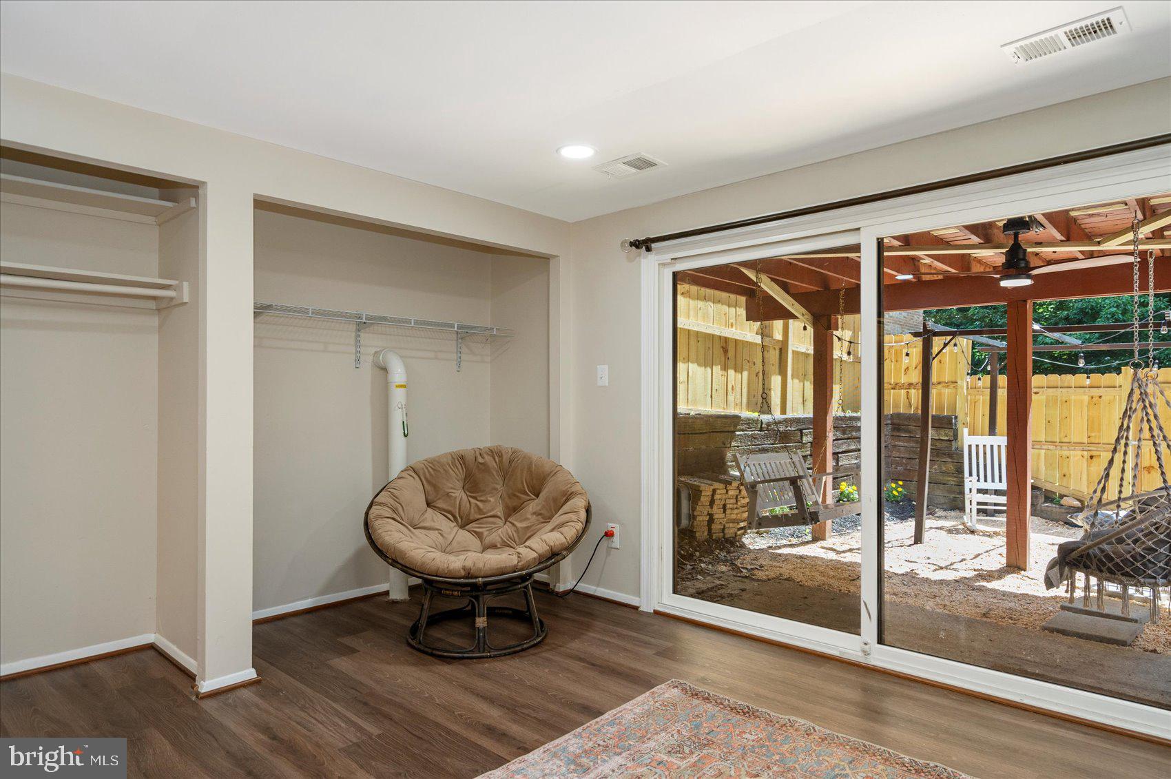 8913 Footed Ridge Columbia, MD 21045 - Photo 33 of 46 Gallery Image 33