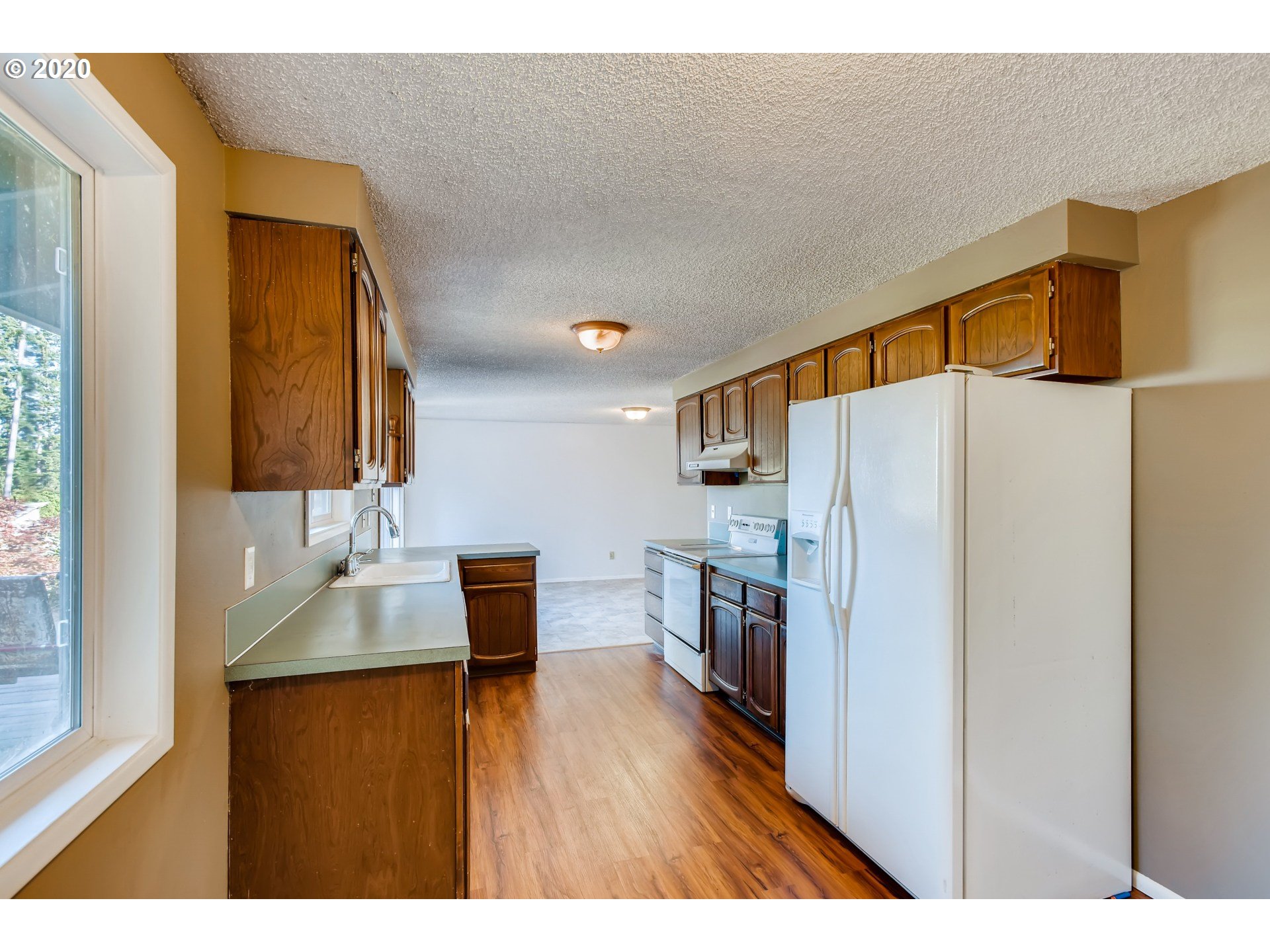 14865 South Loder Road Oregon City, OR 97045 - Photo 8 of 30 Gallery Image 8