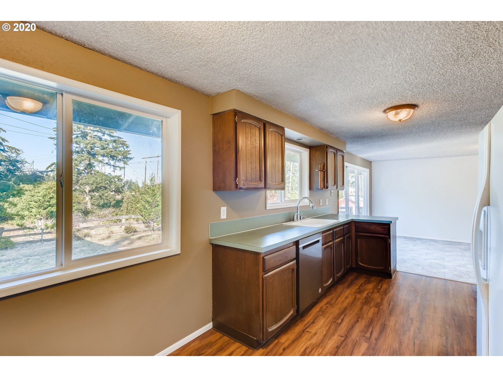 14865 South Loder Road Oregon City, OR 97045 - Photo 9 of 30 Gallery Image 9
