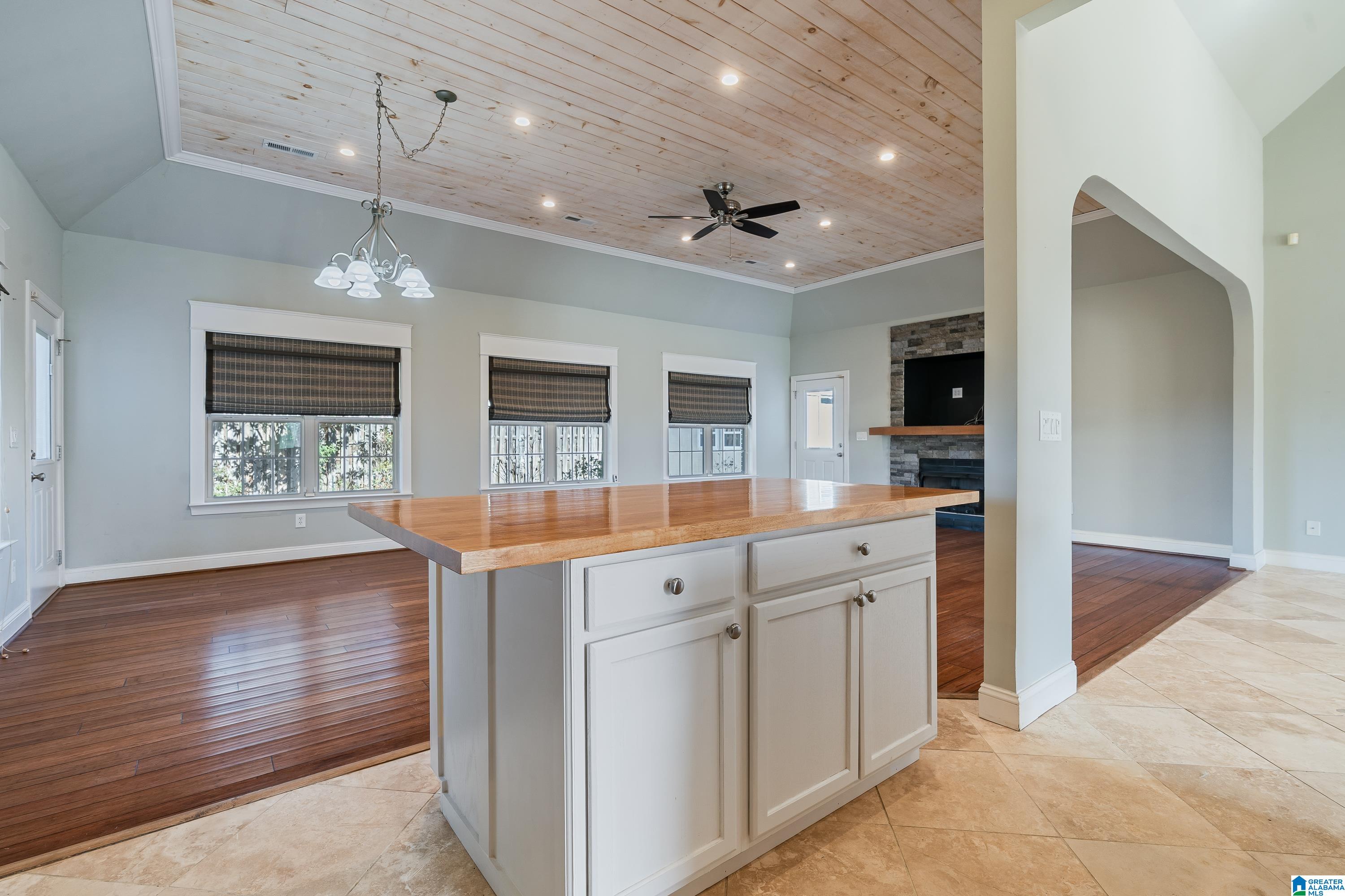 233 Queens Gate Alabaster, AL 35114 - Photo 17 of 49