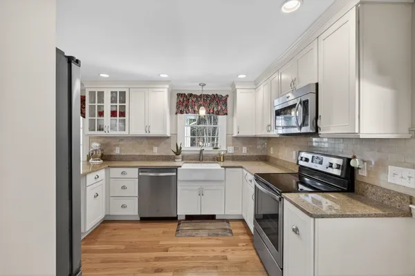 $639,999 | 4 Tully Street, Windham, NH 03087