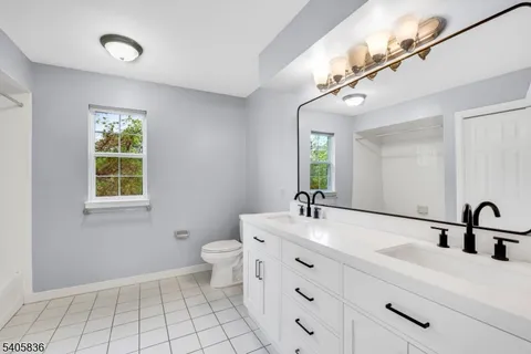 $889,000 | 6 Young, Bridgewater, NJ 08807