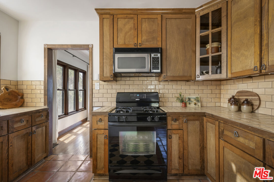 6105 Mt Angelus Drive Los Angeles, CA 90042 - Photo 26 of 64