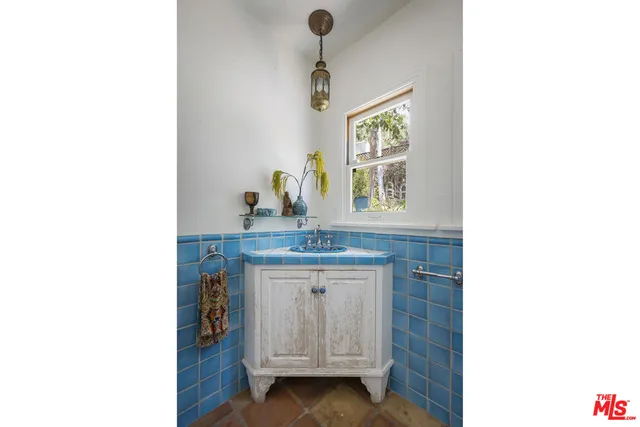 $1,329,000 | 6105 Mt Angelus Drive, Los Angeles, CA 90042