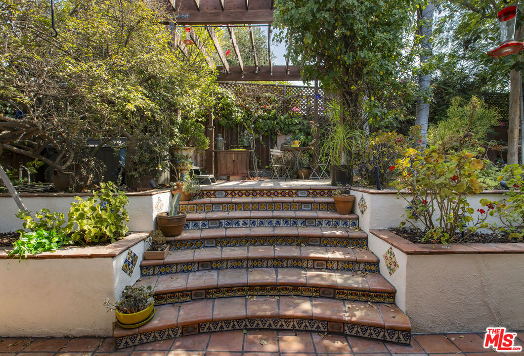 6105 Mt Angelus Drive Los Angeles, CA 90042 - Photo 49 of 64