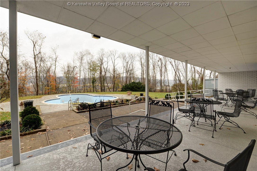 1800 Roundhill Road, Unit 706 Charleston, WV 25314 - Photo 30 of 34 Gallery Image 30