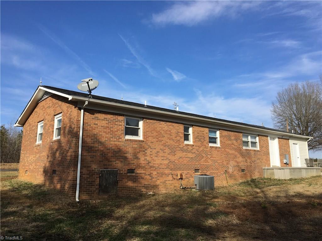 8773 Kerr's Chapel Road Elon, NC 27244 - Photo 4 of 19 Gallery Image 4