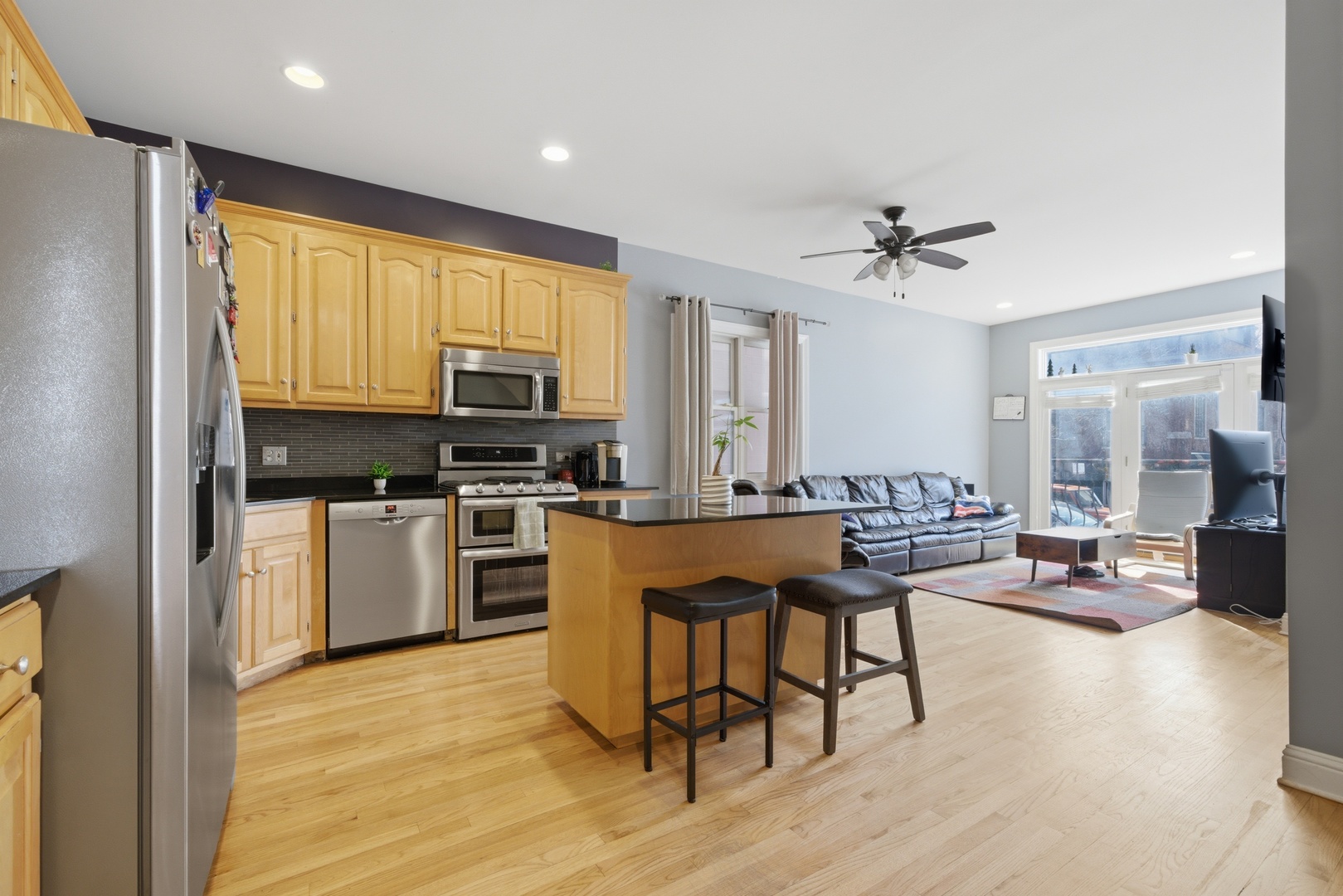 3149 North Racine Avenue, Unit 1 Chicago, IL 60657 - Photo 8 of 19