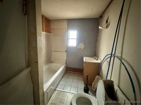 $44,900 | 30008 Skyview, Edwards, MO 65326