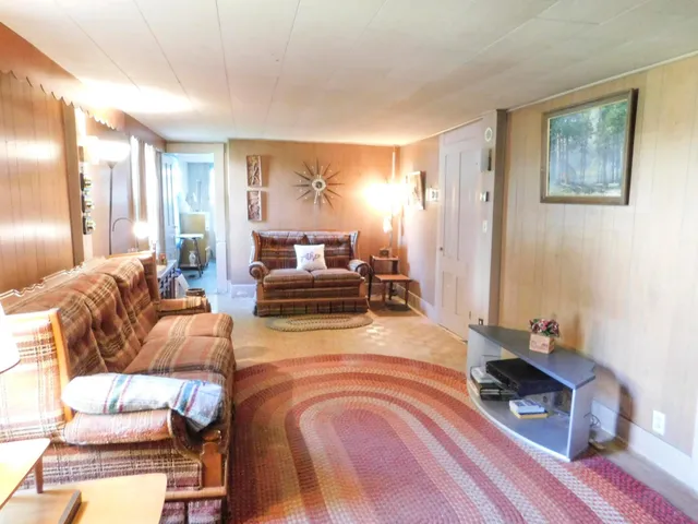 $119,900 | 73 Spring Street, Dexter, ME 04930