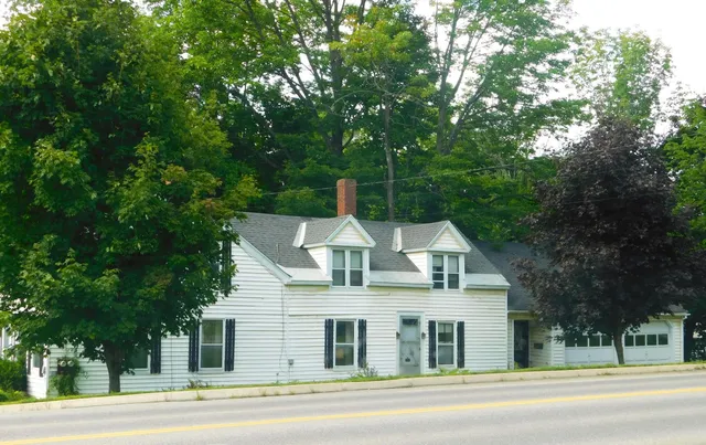 $119,900 | 73 Spring Street, Dexter, ME 04930
