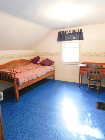 $119,900 | 73 Spring Street, Dexter, ME 04930