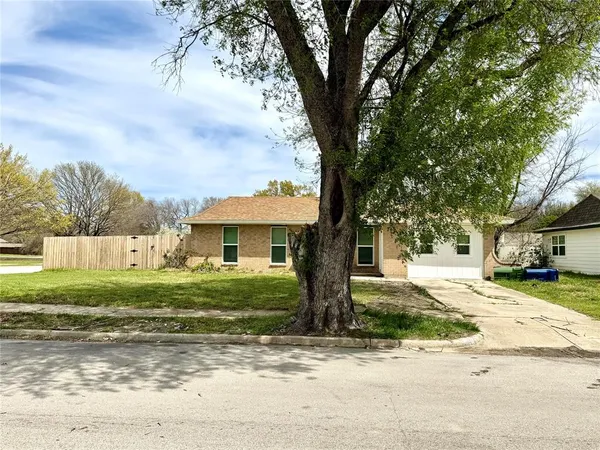 $350,000 | 1801 Coleta Place, Garland, TX 75040