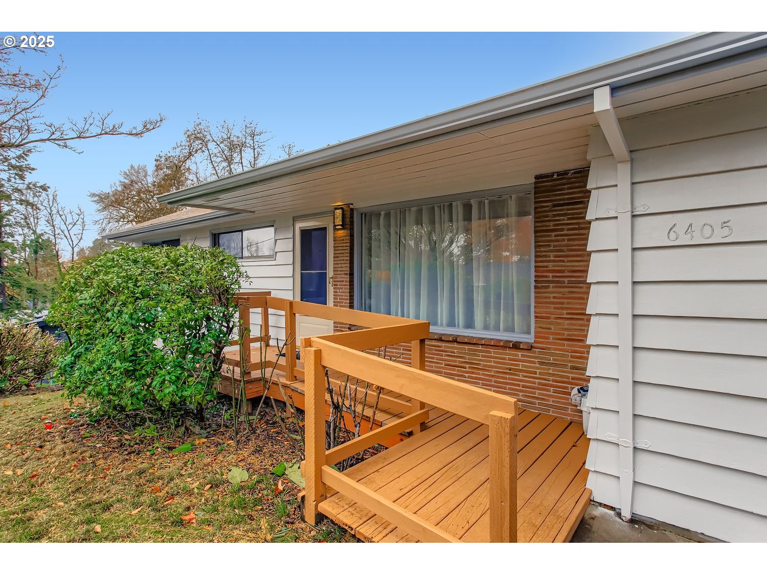 6405 Southwest Radcliff Street Portland, OR 97219 - Photo 2 of 26 a view of outdoor space and yard