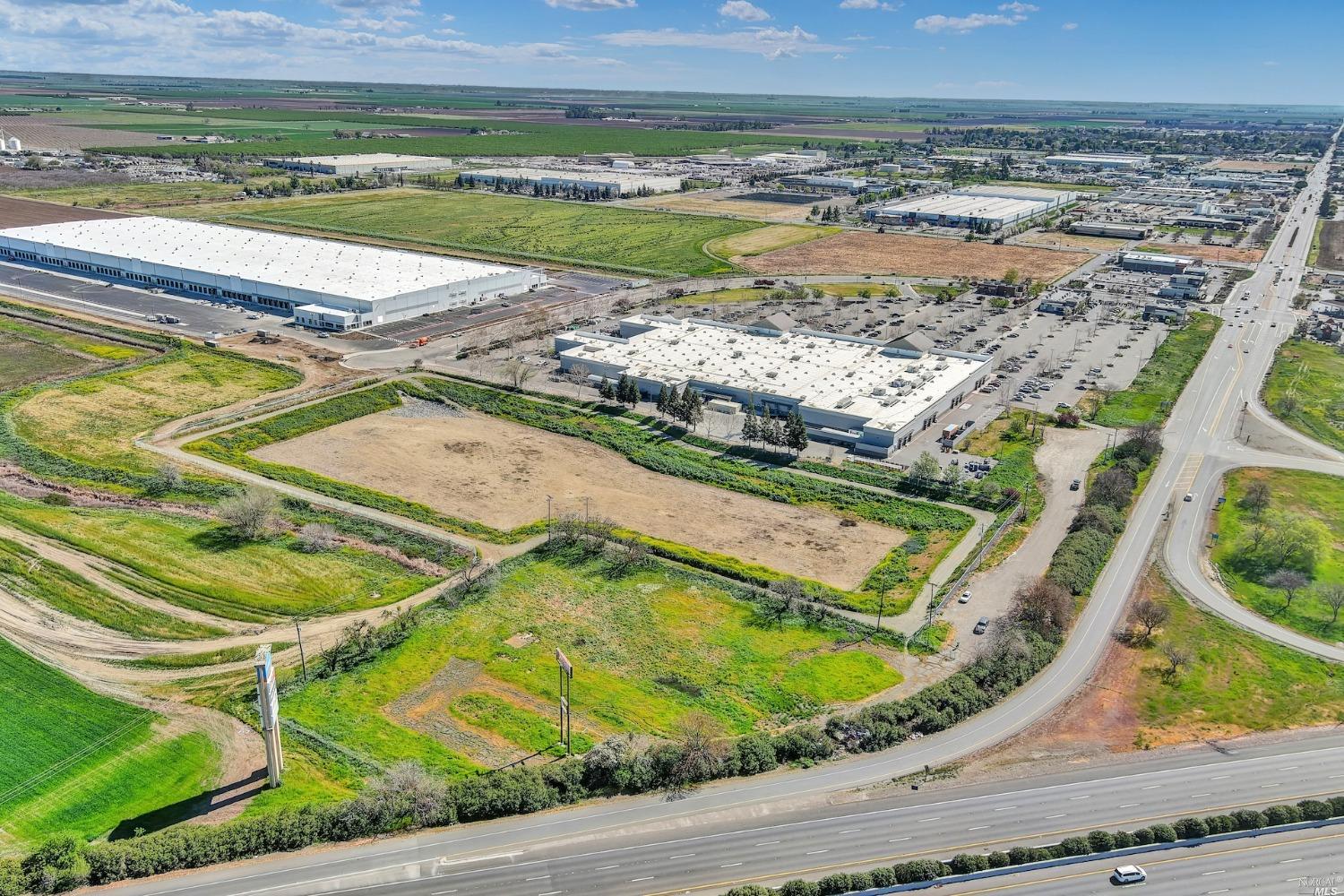 8362 Auction Lane Dixon, CA 95620 - Photo 12 of 15 a view of a swimming pool with a yard
