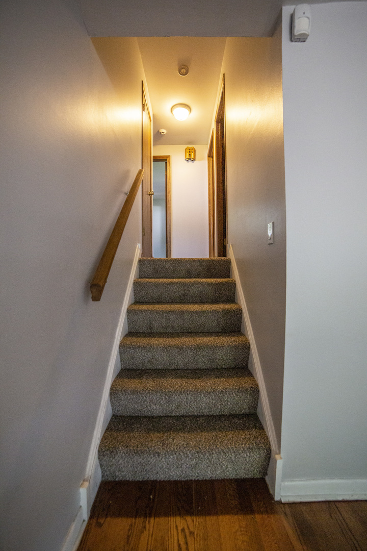 1222 Hickory Road Homewood, IL 60430 - Photo 10 of 29 a view of entryway