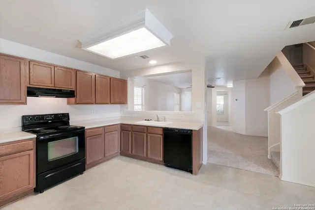 $1,675 | 11022 Armor Arch, San Antonio, TX 78254