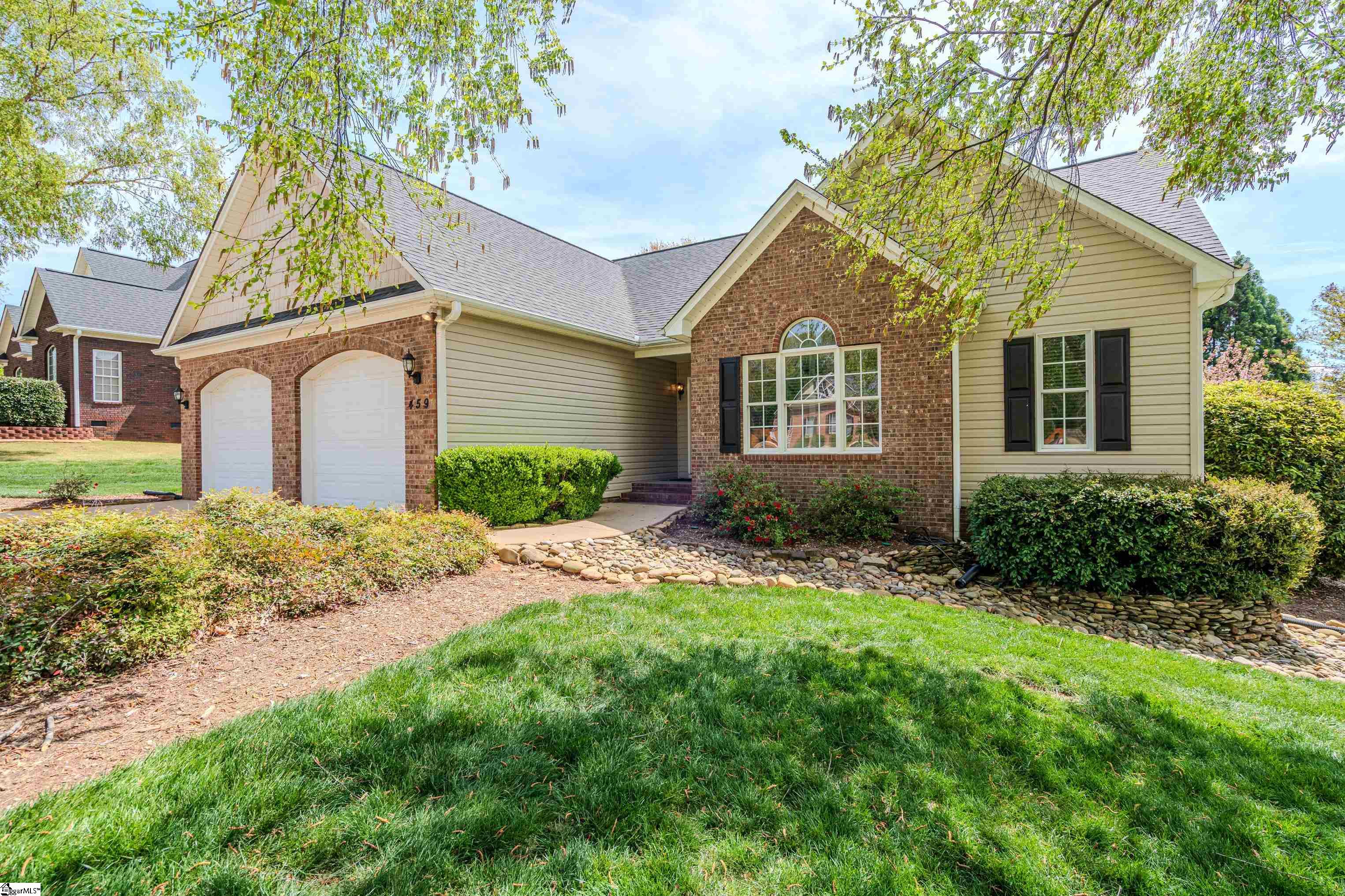 459 Cobblestone Drive Inman, SC 29349 - Photo 2 of 29