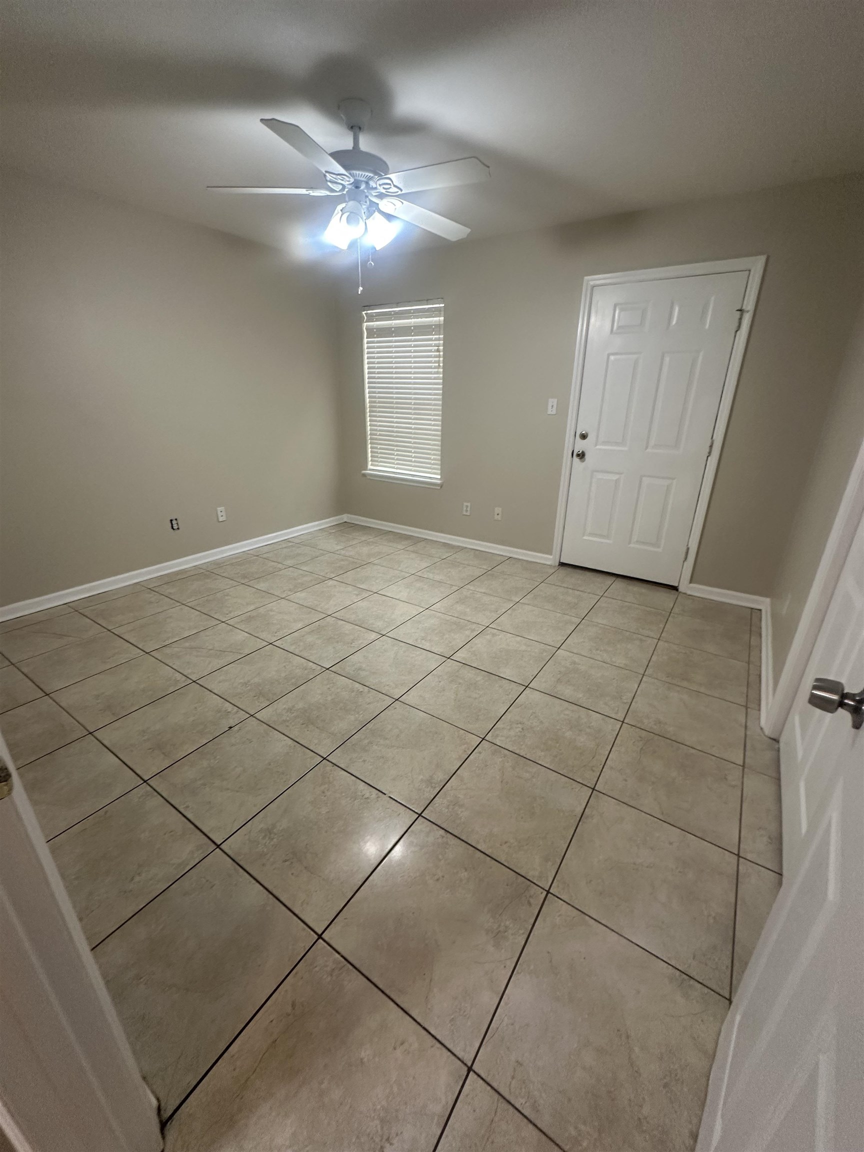 2525 Hartsfield Road, Unit 21 Tallahassee, FL 32303 - Photo 12 of 23