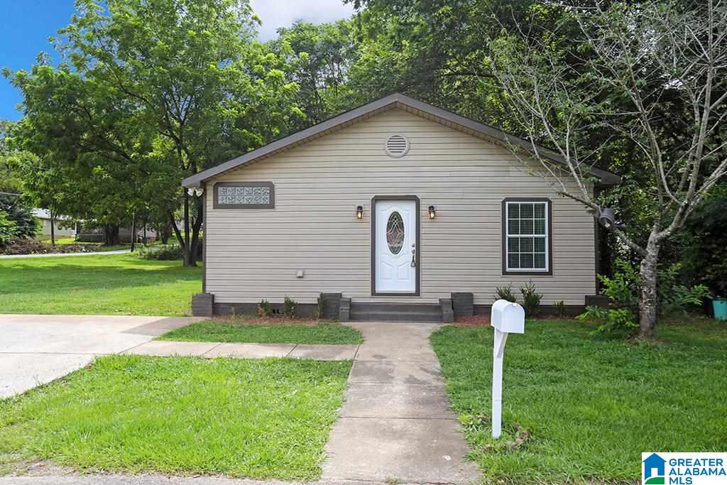 1609 Poole Street Leeds, AL 35094 - Photo 1 of 12