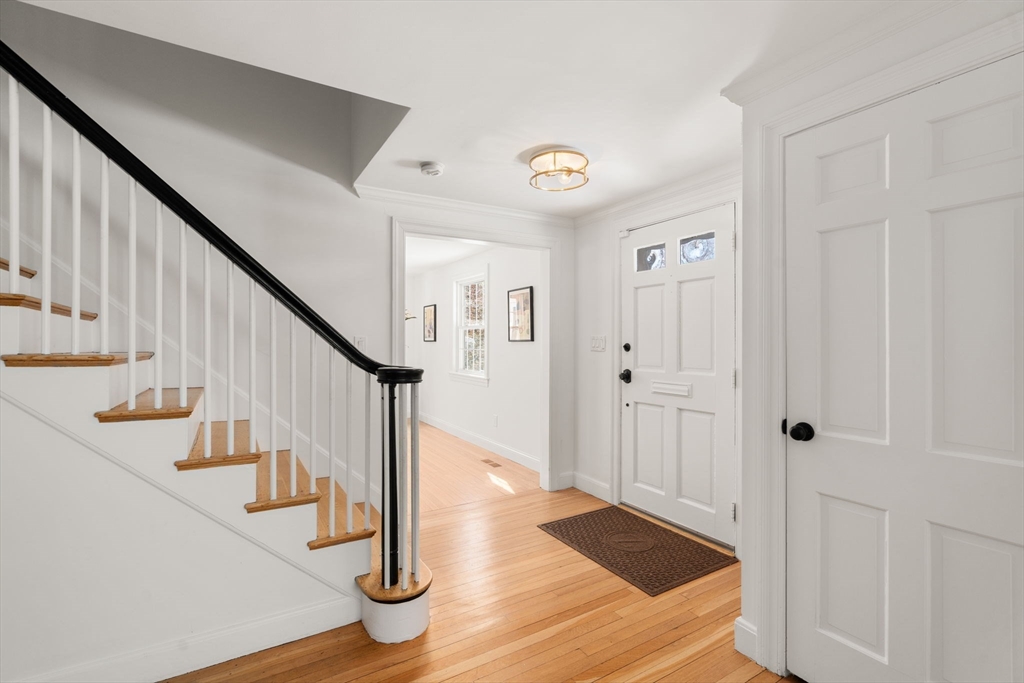 141 Hampshire Road Wellesley, MA 02481 - Photo 16 of 33 Gallery Image 16