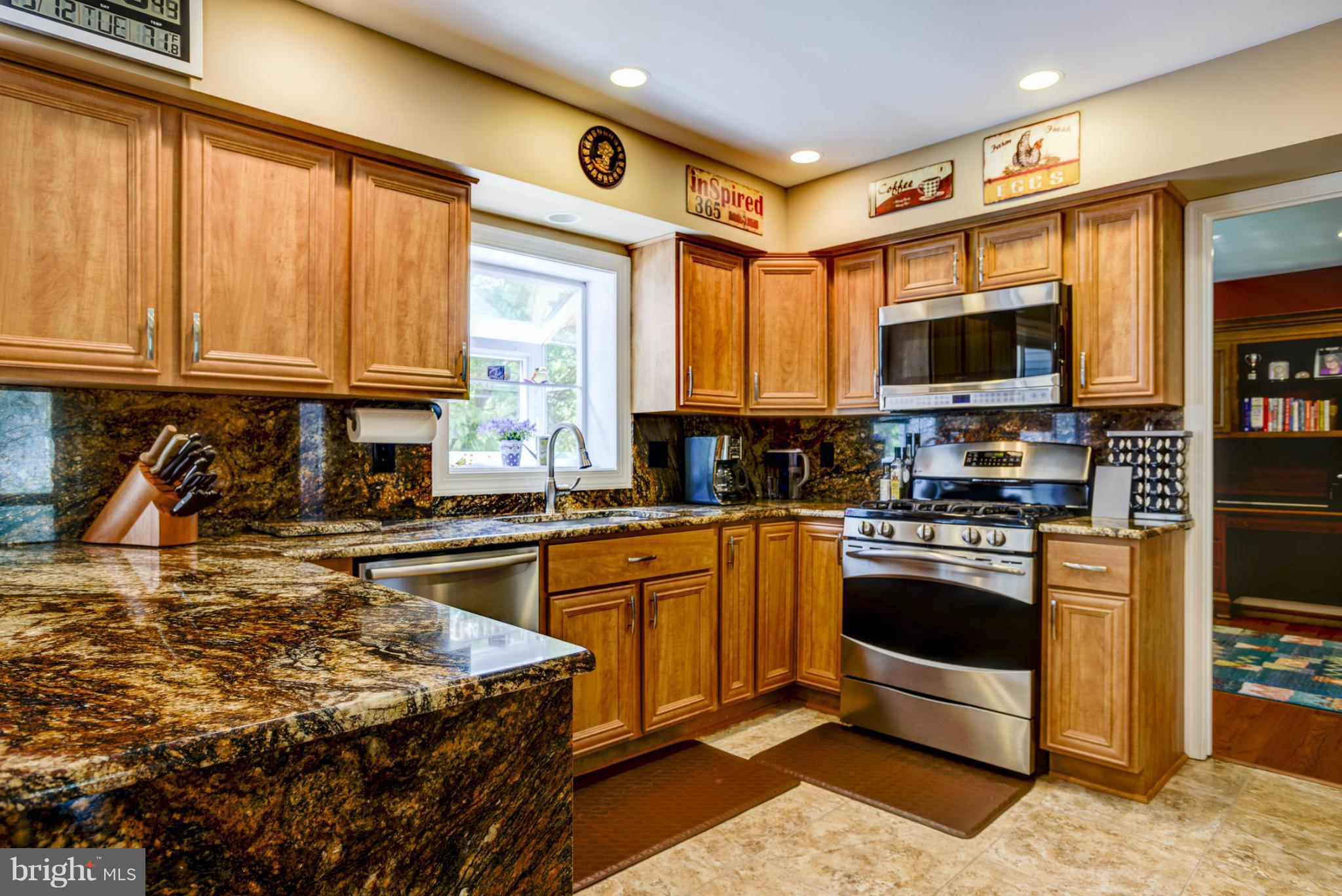 12545 Browns Ferry Road Herndon, VA 20170 - Photo 14 of 28 Kitchen