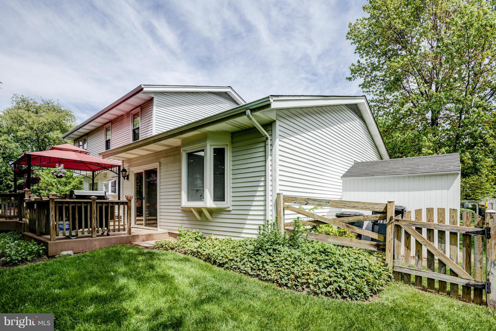 12545 Browns Ferry Road Herndon, VA 20170 - Photo 6 of 28 Side View with Shed