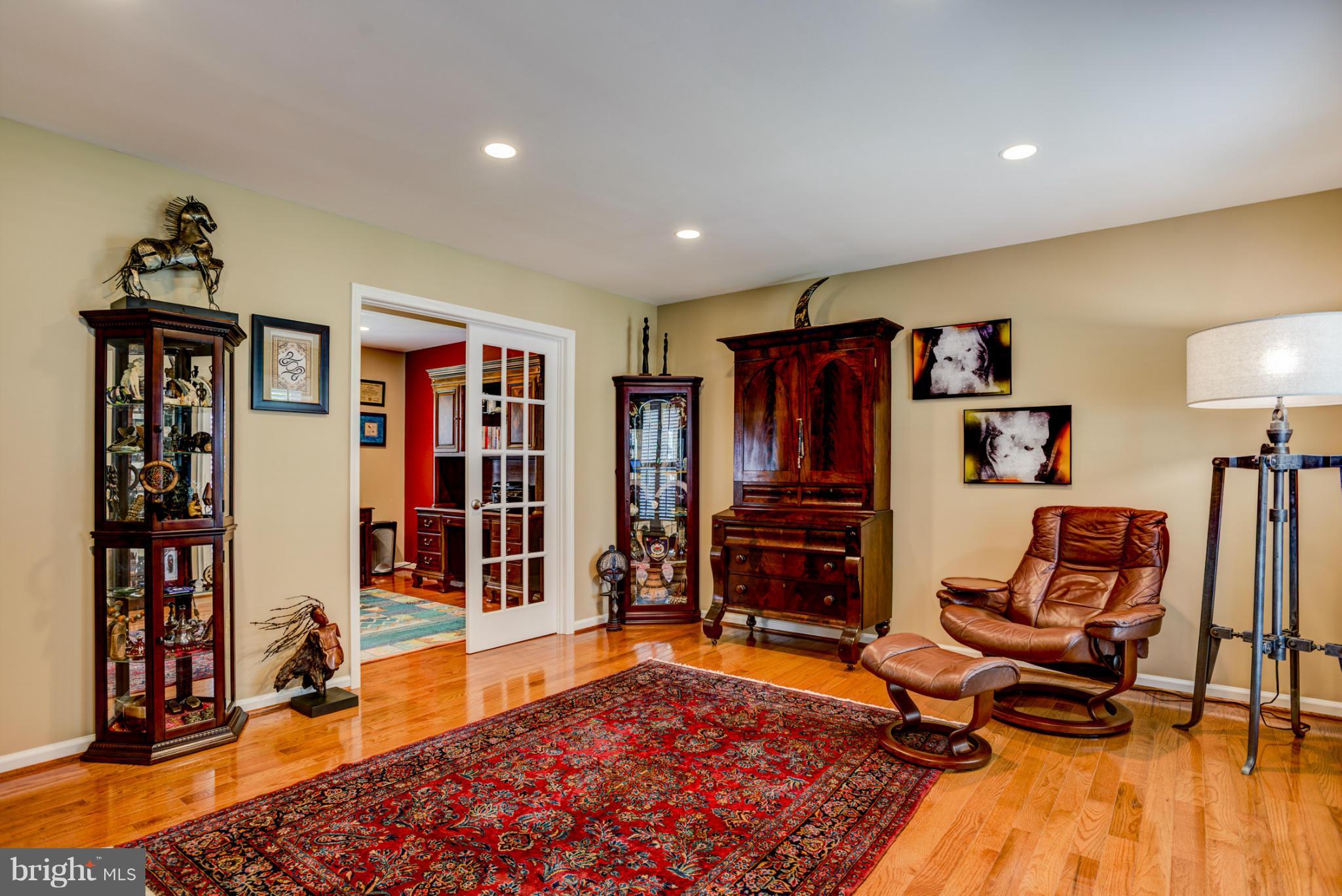 12545 Browns Ferry Road Herndon, VA 20170 - Photo 8 of 28 Living Room