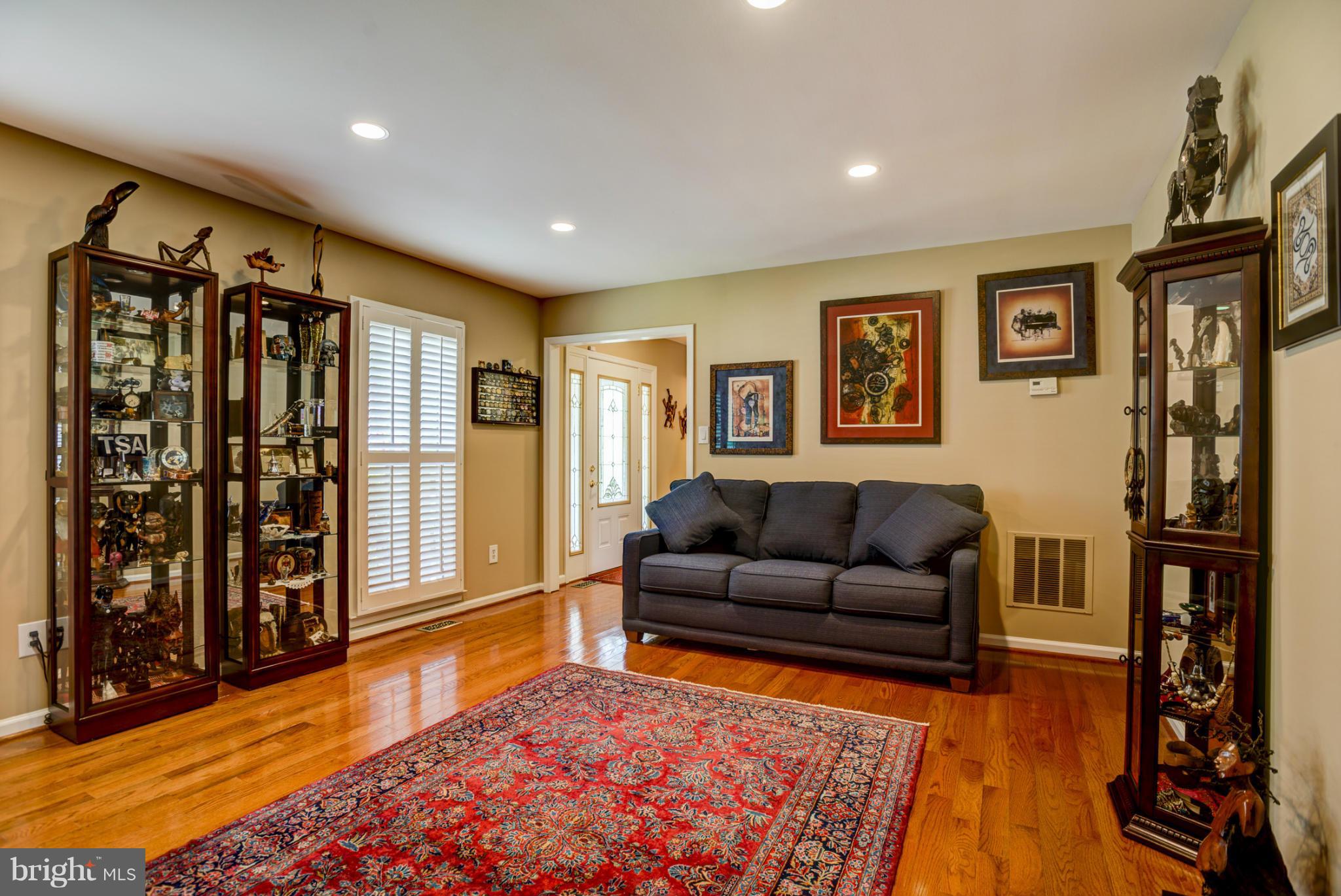 12545 Browns Ferry Road Herndon, VA 20170 - Photo 9 of 28 Living Room
