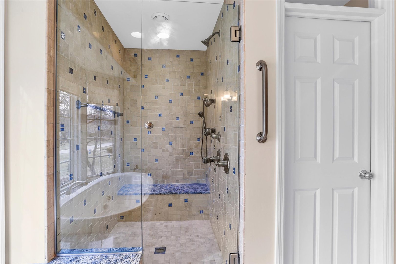 4006 Lakepoint Road Champaign, IL 61822 - Photo 11 of 86 Gallery Image 11