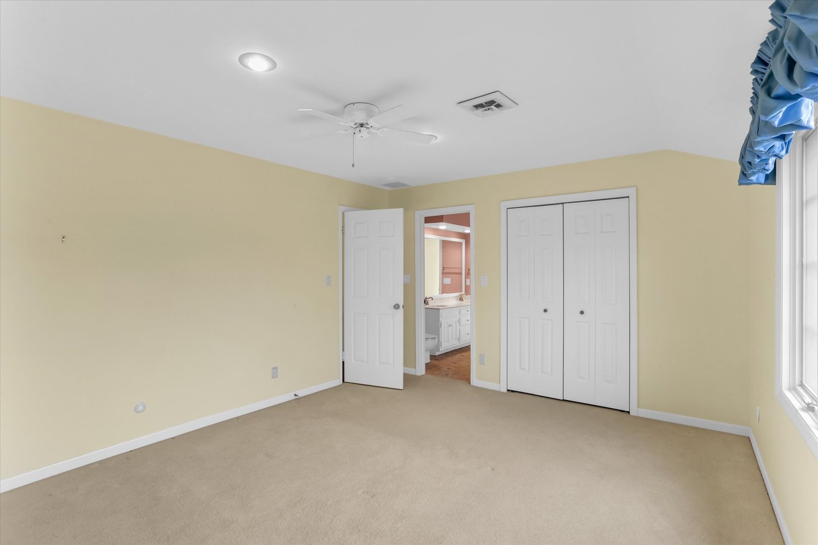 4006 Lakepoint Road Champaign, IL 61822 - Photo 37 of 86 Gallery Image 37