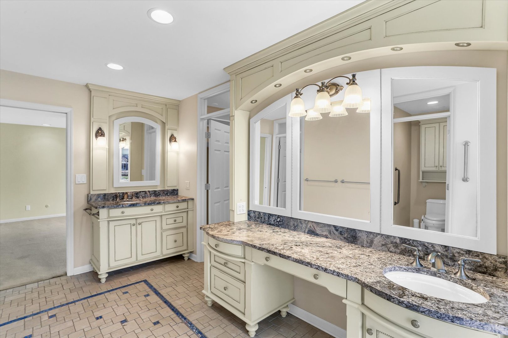 4006 Lakepoint Road Champaign, IL 61822 - Photo 8 of 86 Gallery Image 8