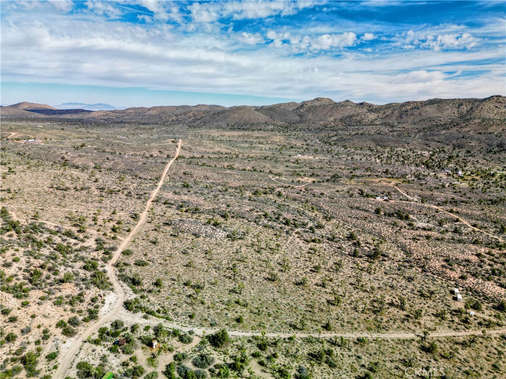 26 Vista Road Landers, CA 92285 - Photo 28 of 32