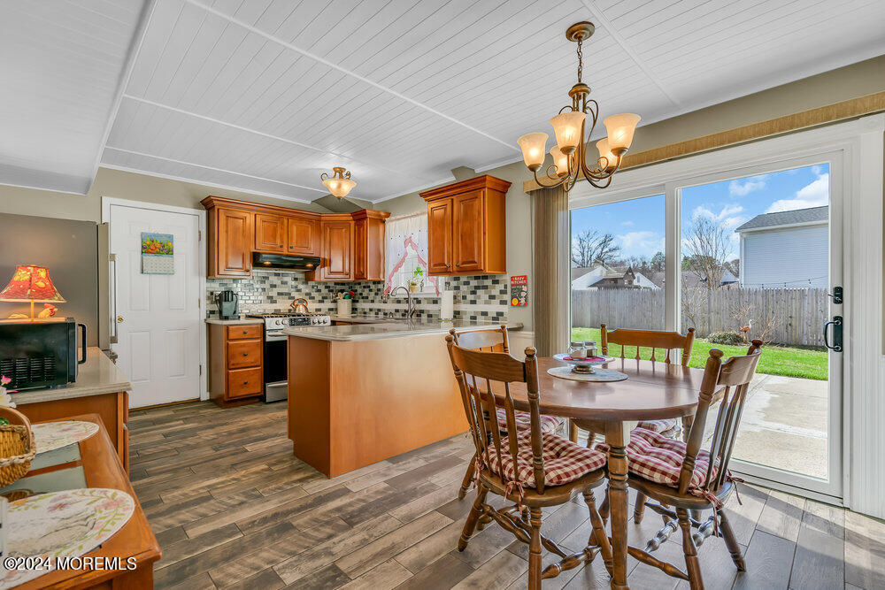 11 Starlight Road Howell, NJ 07731 - Photo 12 of 60 012_dsc09817