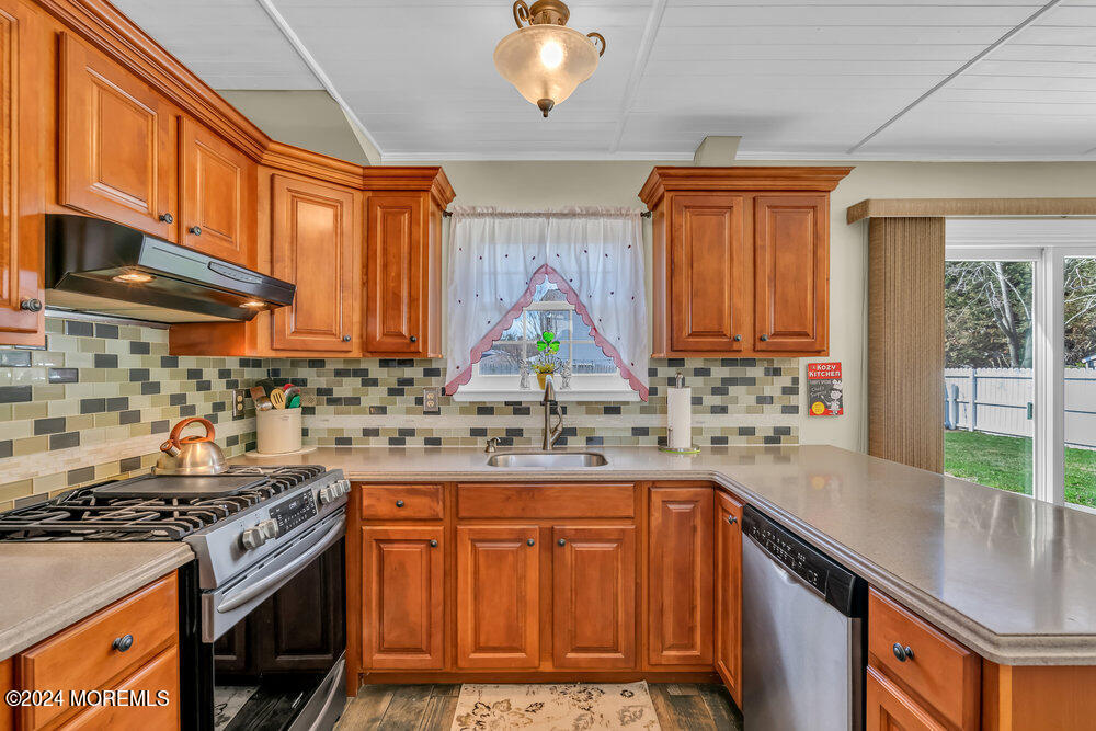 11 Starlight Road Howell, NJ 07731 - Photo 18 of 60 018_dsc09847