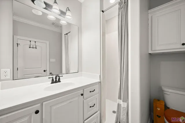 $300,000 | 8489 Lebeau Street, Livonia, LA 70757